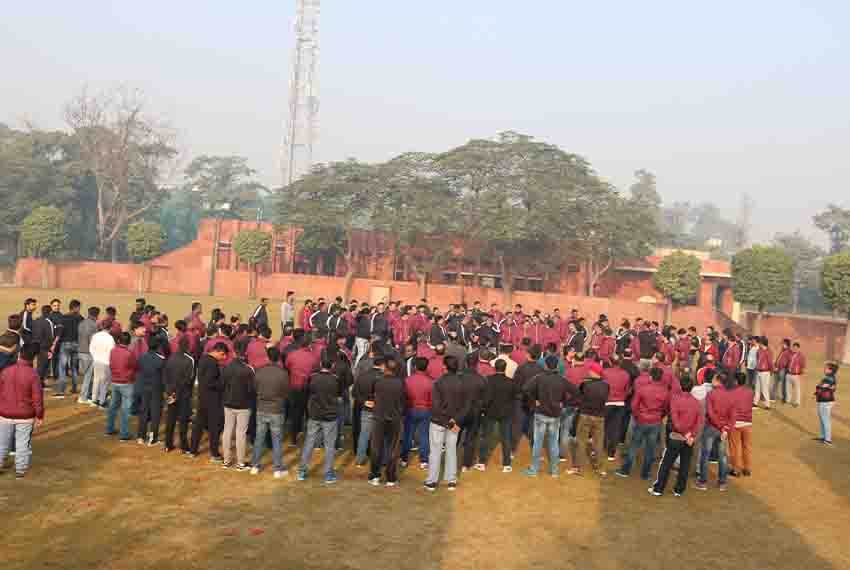 Outdoor Team Building Activities in Agra