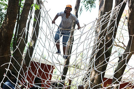 Commando Net Climbing Team Building