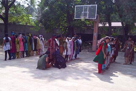 Caterpillar Traverse Team Building